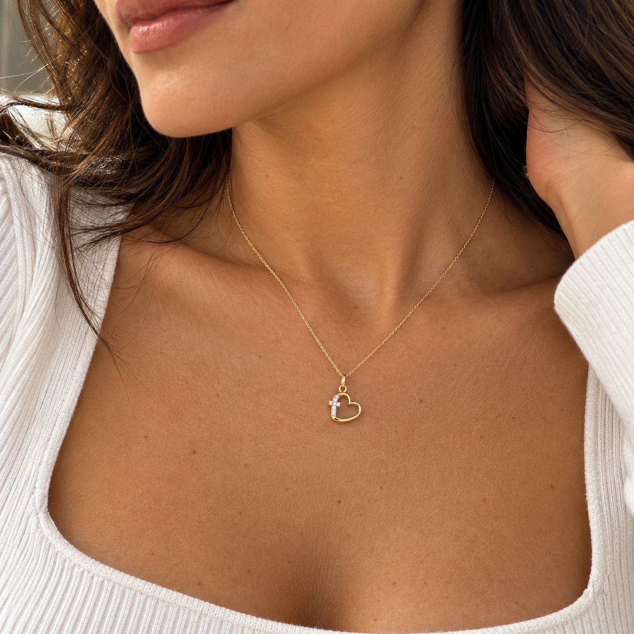 14 Ayar Kalpli Haç Kolye - CNG Jewels (1)