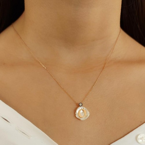 Doğal İnci Üzeri O Harfi Gümüş Kadın Kolye - CNG Jewels (1)