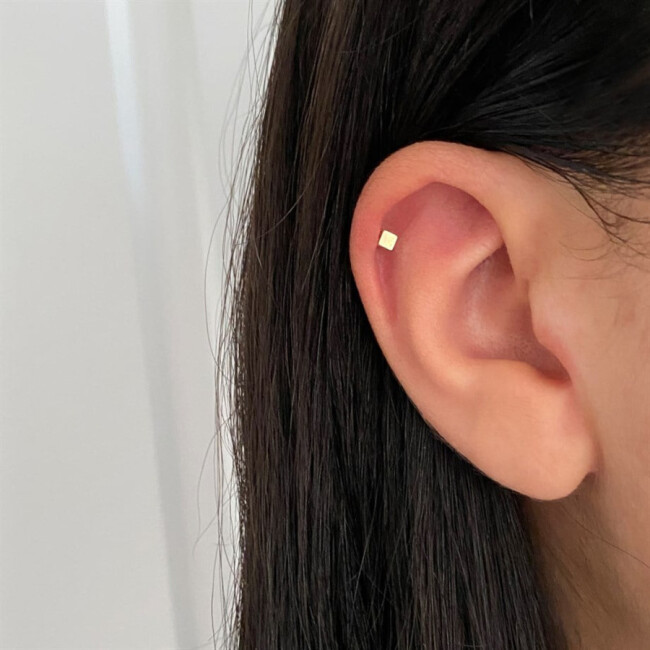 Kare Taşsız Altın Helix Piercing - 2