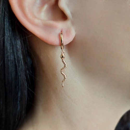 Sallantılı Yılan Figürlü Rose Gümüş Kadın Küpe - CNG Jewels