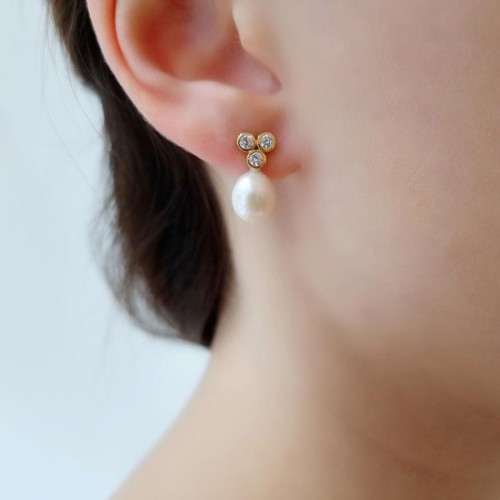 Tria Taşlı Doğal Damla İncili Gold Gümüş Kadın Küpe - CNG Jewels (1)